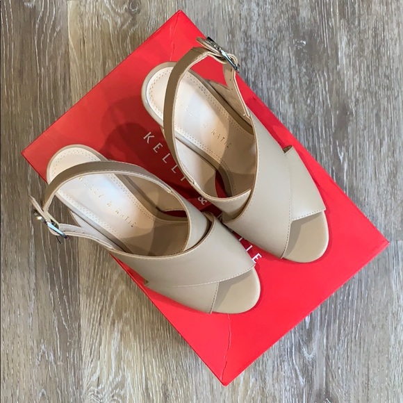 Nude Heels - Picture 2 of 4